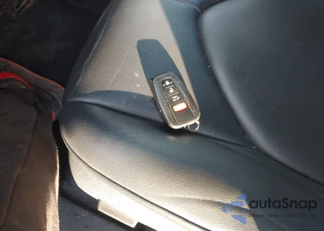 2021 Toyota Highlander Xle z USA, uszkodzony, nr VIN 5TDGZRAH8MS046532